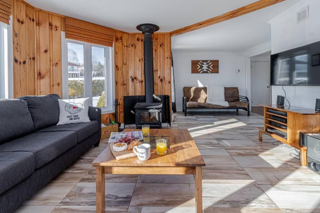Spa, Sauna Et Foyer : Le Phare De Baie-Saint-Paul Exterior photo
