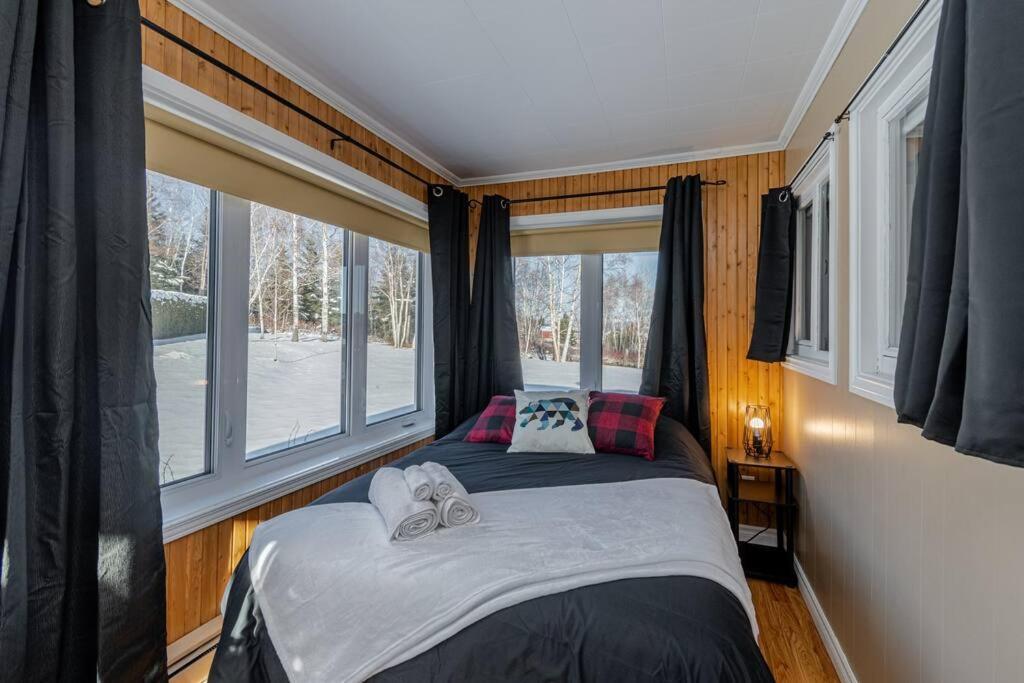 Spa, Sauna Et Foyer : Le Phare De Baie-Saint-Paul Exterior photo