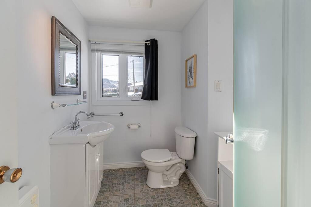 Spa, Sauna Et Foyer : Le Phare De Baie-Saint-Paul Exterior photo