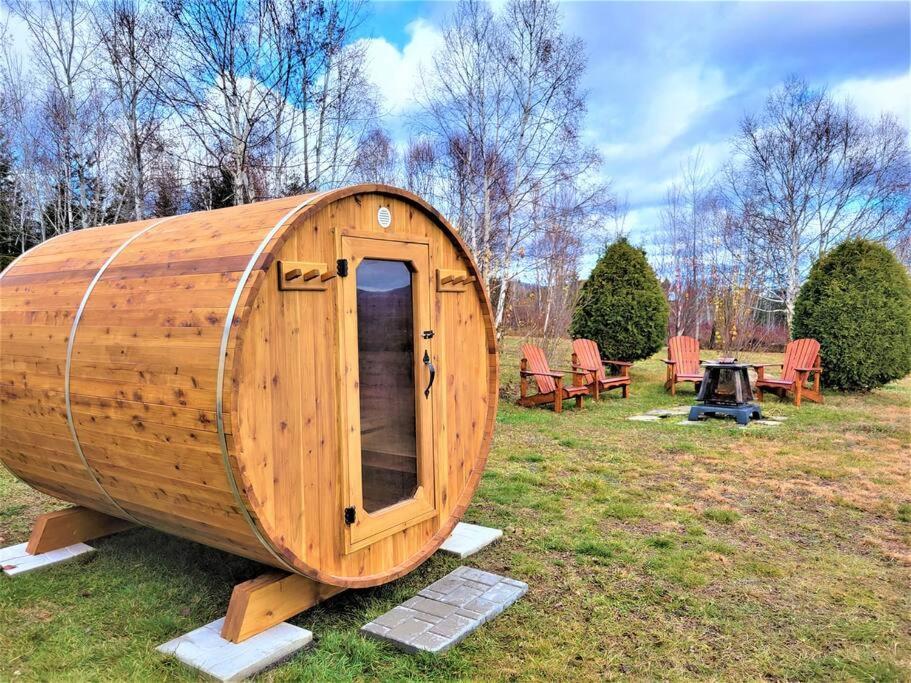 Spa, Sauna Et Foyer : Le Phare De Baie-Saint-Paul Exterior photo